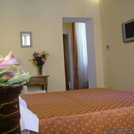 Bed & Breakfast Casa De' Fiori Rome