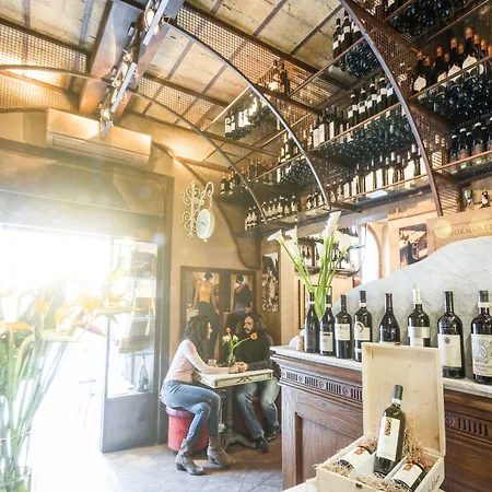 Casa De' Fiori לינה וארוחת בוקר