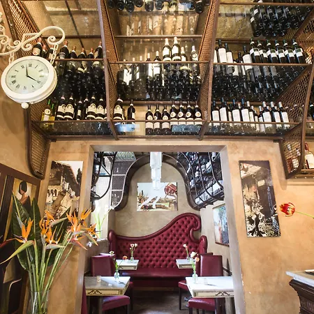 Casa De' Fiori לינה וארוחת בוקר