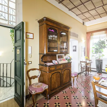 Casa De' Fiori לינה וארוחת בוקר