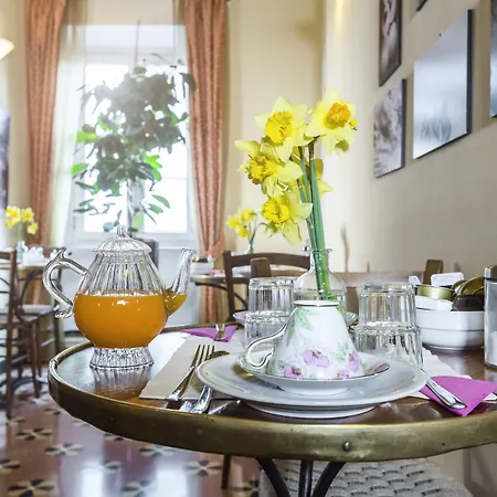 Casa De' Fiori Bed & Breakfast 4*
